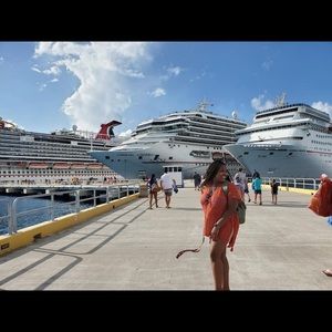 Meet your Posher, Megan